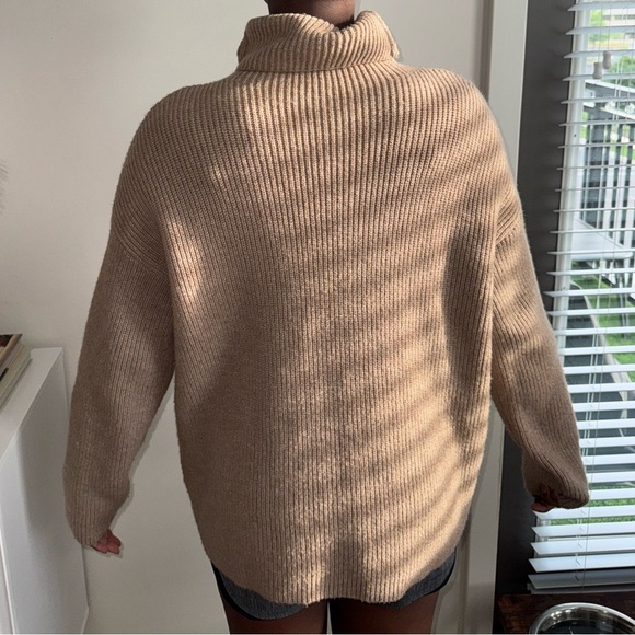 Oversized Cozy Tan Turtleneck Sweater - Picture 3 of 7